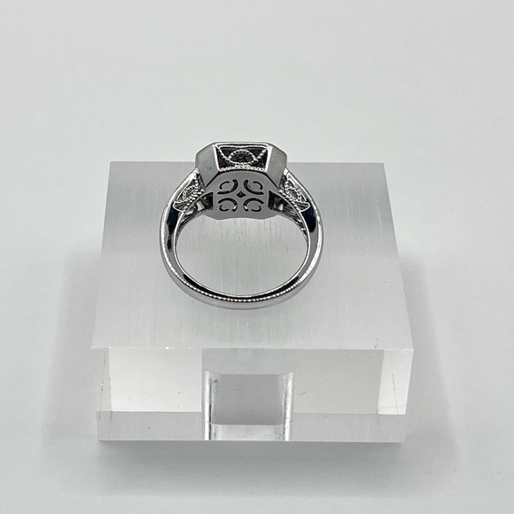 0.70 CT Cushion Cut Natural Diamond Baguette Silver Ring - Picture 5 of 6